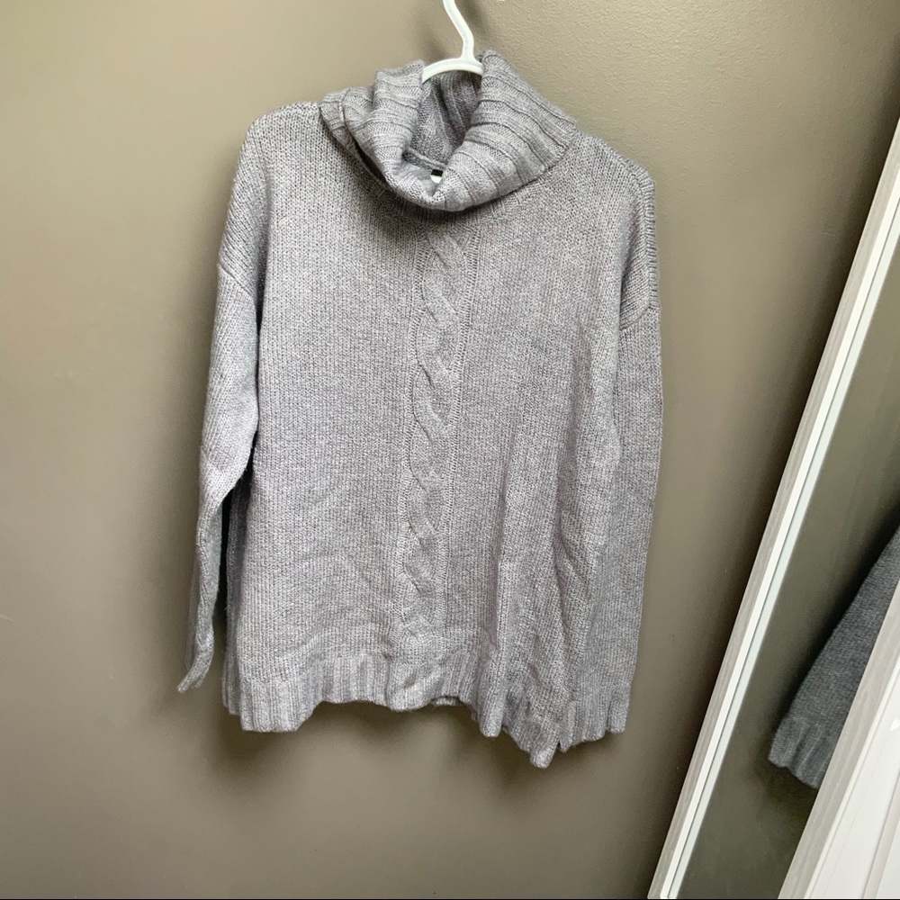 New Lord & Taylor Sweater